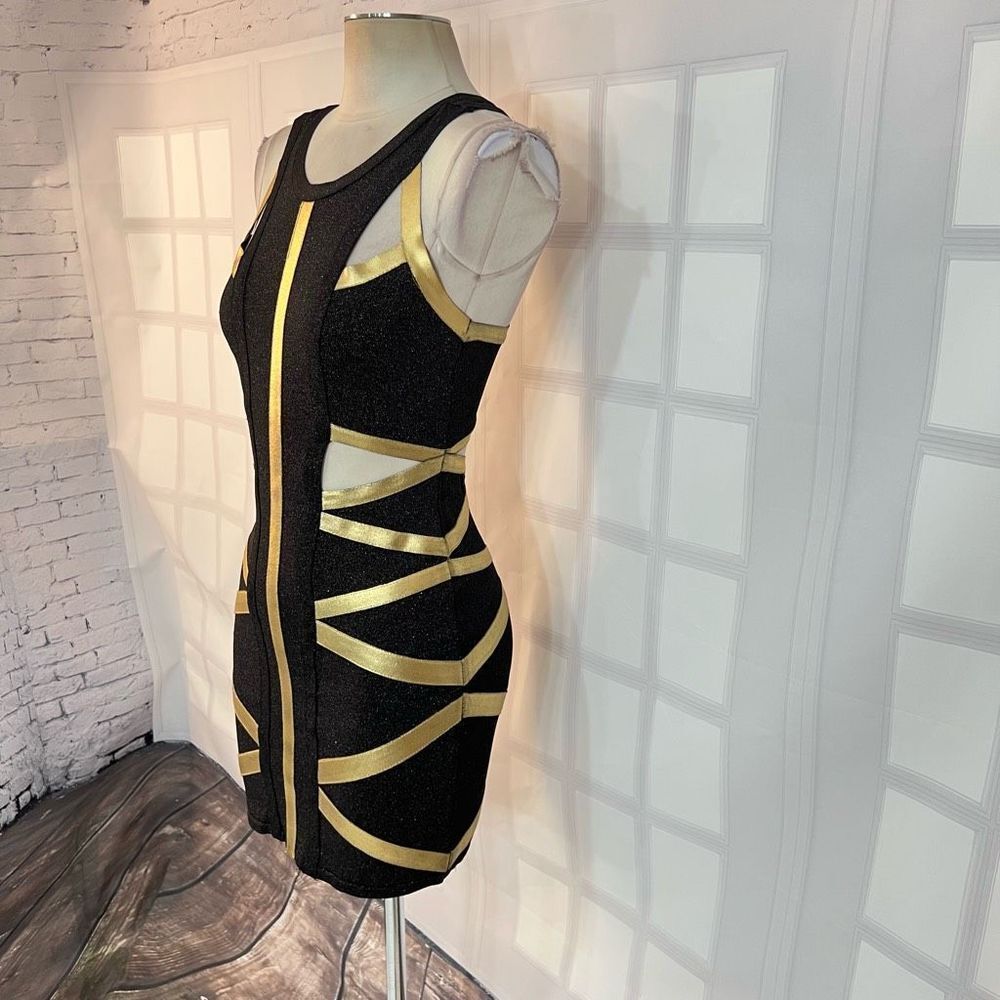 Bebe Addiction Cut Out Gold Metallic Bandage Bodycon Black Mini Dress Size S - Picture 3 of 10